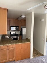 Building Photo - 545 Woodside Oaks