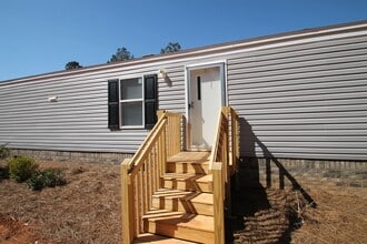 Building Photo - 3046 Shannon Rd