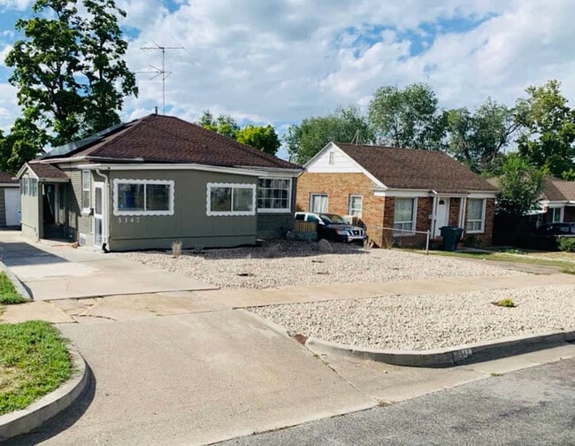 Building Photo - 3347 Porter Ave