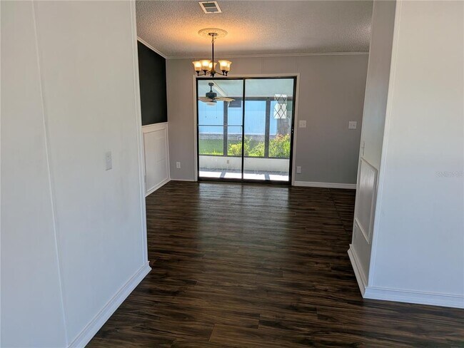 Building Photo - 36037 Coleus Ave