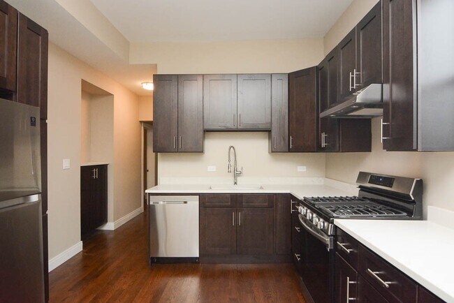 Foto del edificio - 2637 W Potomac Ave