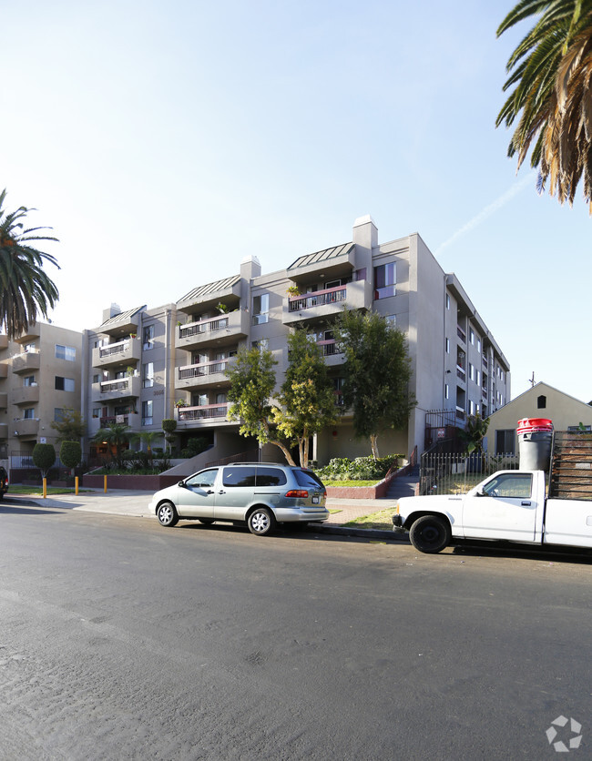 Building Photo - Leeward Place Apartments