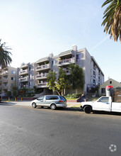 Building Photo - Leeward Place Apartments