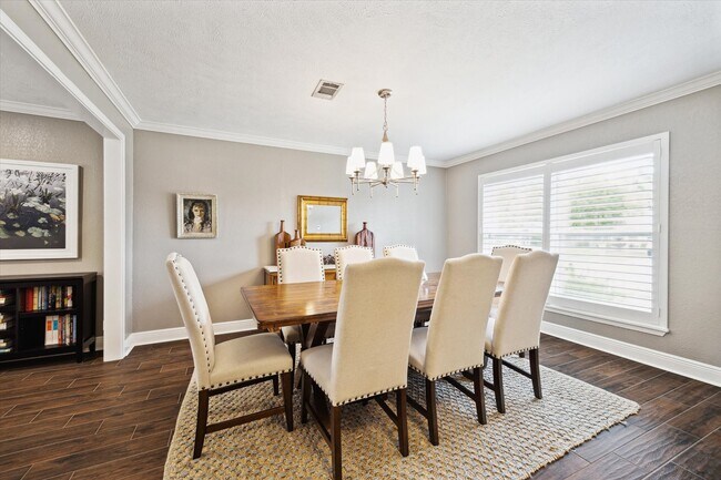 Foto del edificio - 5807 Duxbury St
