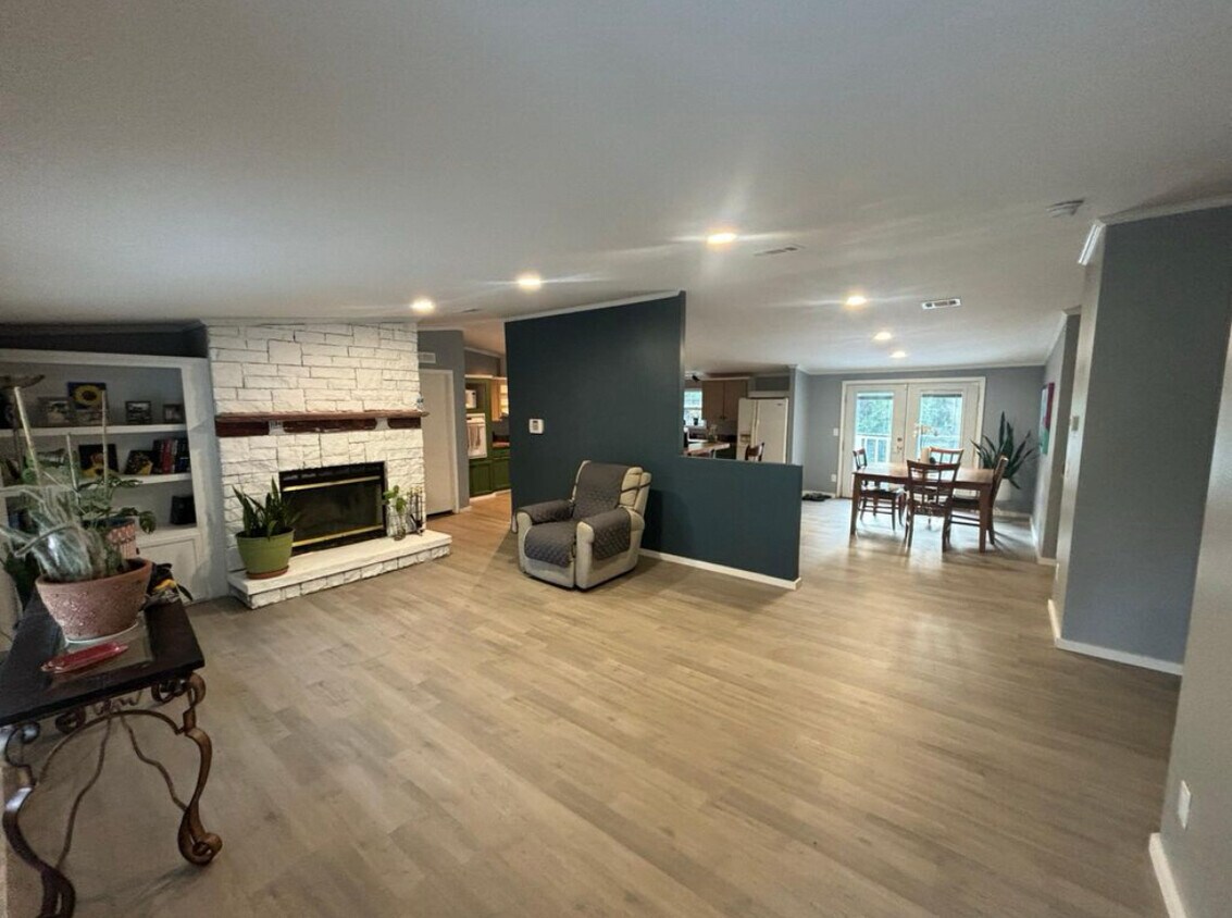 Foto principal - 138 Fladger Ln