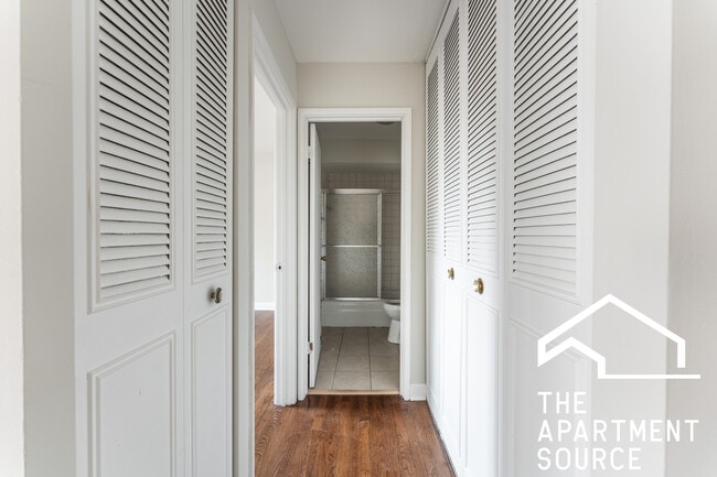 Foto del edificio - 6011 N Winthrop Ave