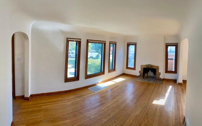Building Photo - 430 S 1100 E
