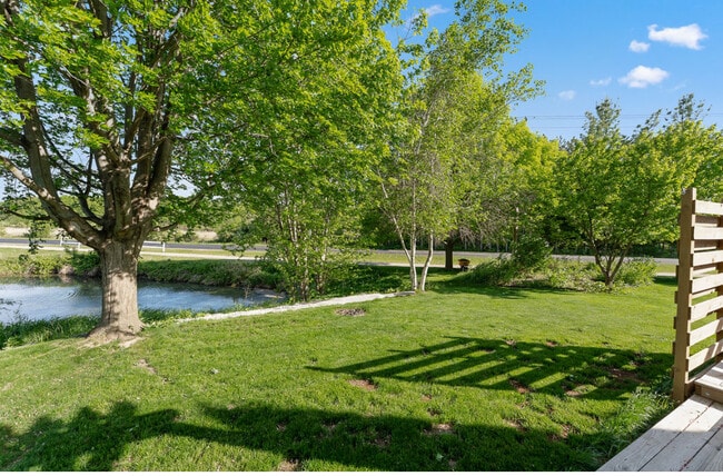 Building Photo - 5911 E Open Meadow