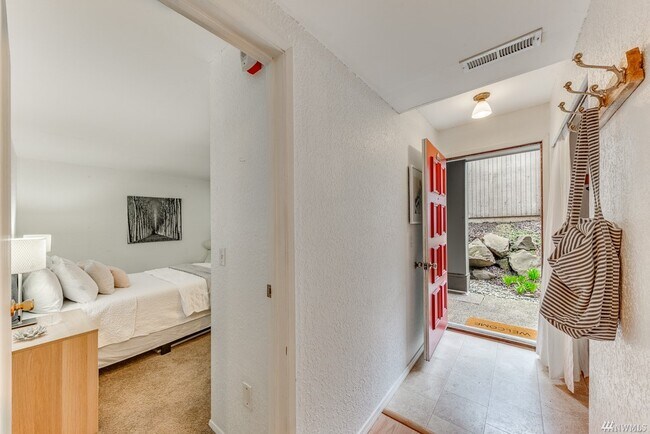 Foto del edificio - 9517 NE 180th St