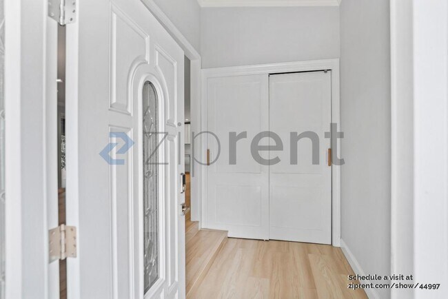 Foto del edificio - 1114 Lily Ave