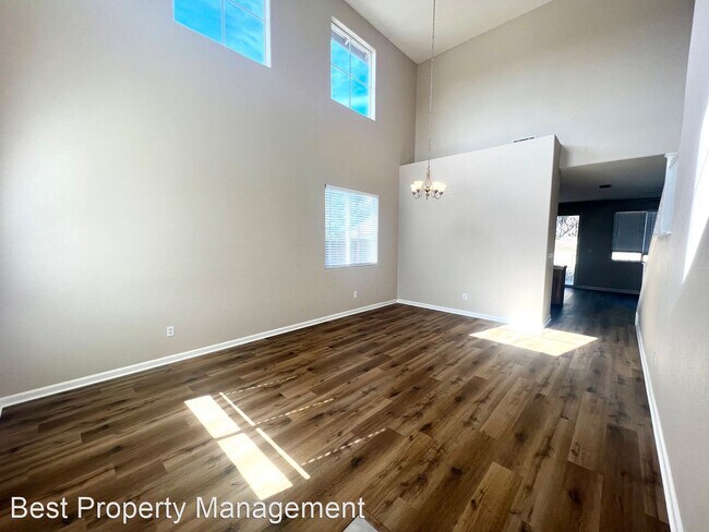 Building Photo - 4 br, 3 bath House - 4020 Montgomery Hill Dr.