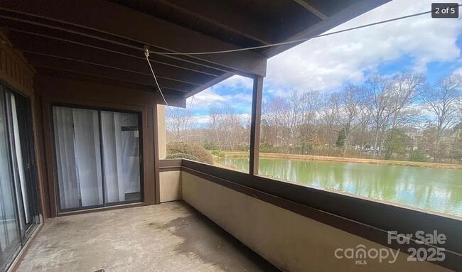 Building Photo - 5718 Dockside Dr