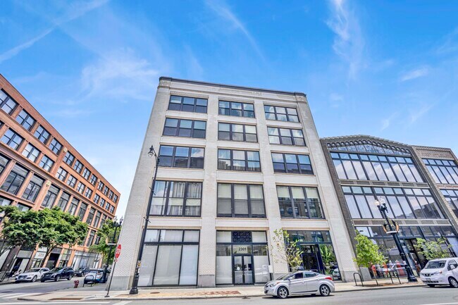 Photo - 2303 S Michigan Ave Apartment