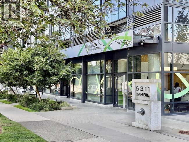 Building Photo - 6311 Cambie St.