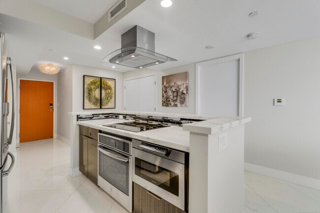Foto del edificio - 3000 N Ocean Dr
