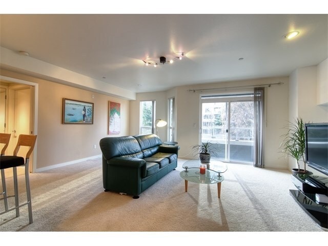 Foto del edificio - Charming 1 Bed 1 Bath Condo in Downtown Be...