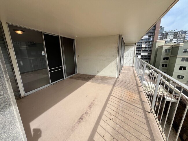 Foto del edificio - Academy Tower (Ward Ave/Honolulu) - 2 bedr...