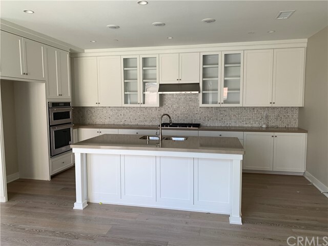 Building Photo - 118 Dolci