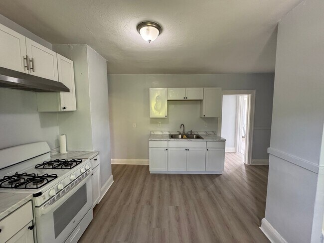 Foto del edificio - 1429 Knox Ave N