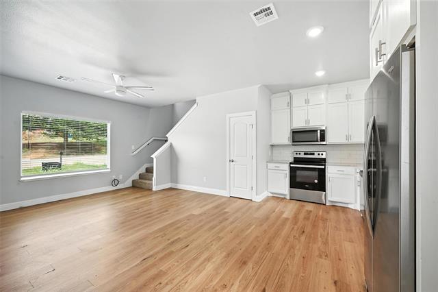 Building Photo - 986 S 6th Ave