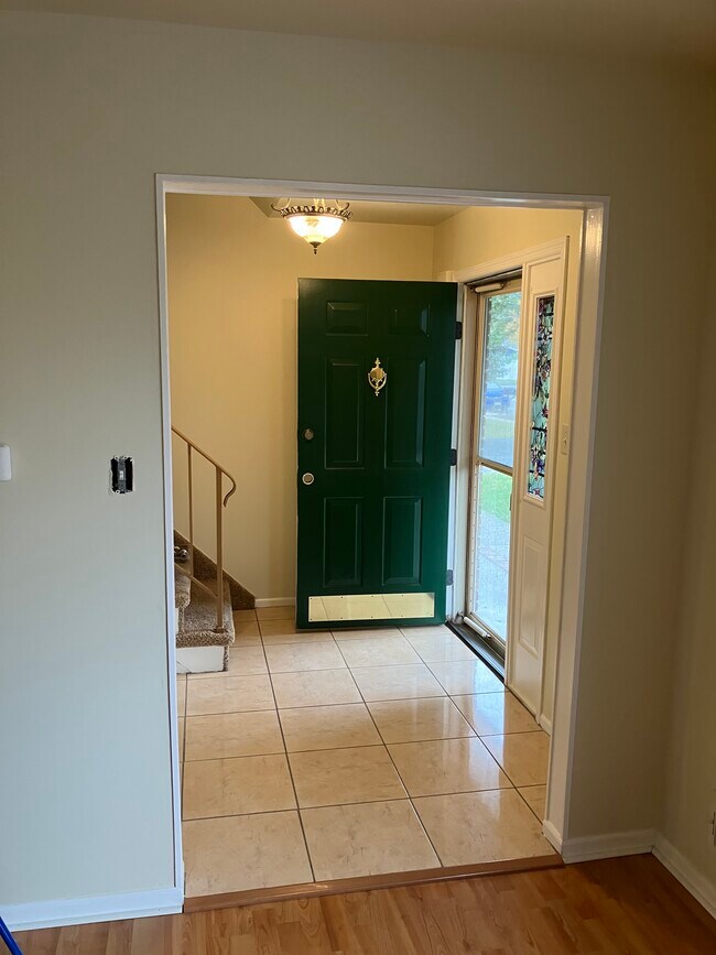 Foto del edificio - 154 Bayshore Dr