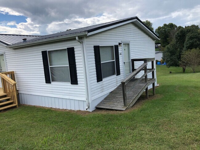 Foto del edificio - 3 Bedroom/2 Bath  ?  Johnson City, TN