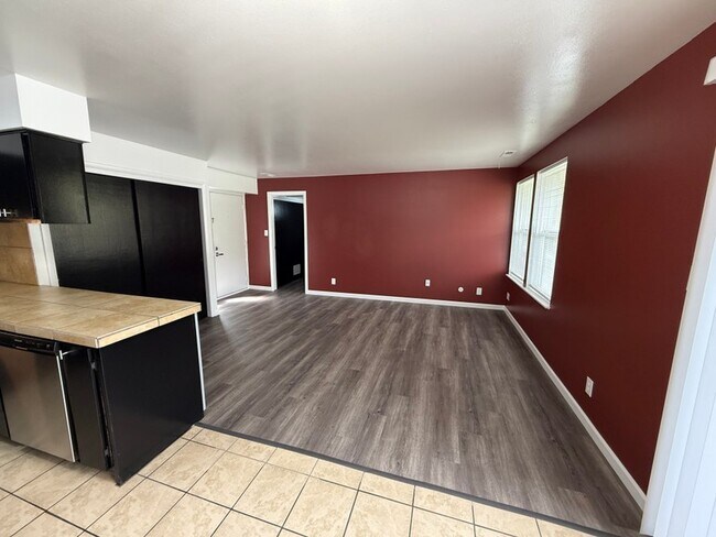 Foto del edificio - 4564 Harrison Blvd