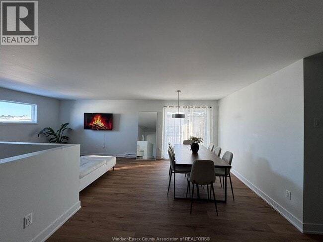 Building Photo - 1352 Diamond St