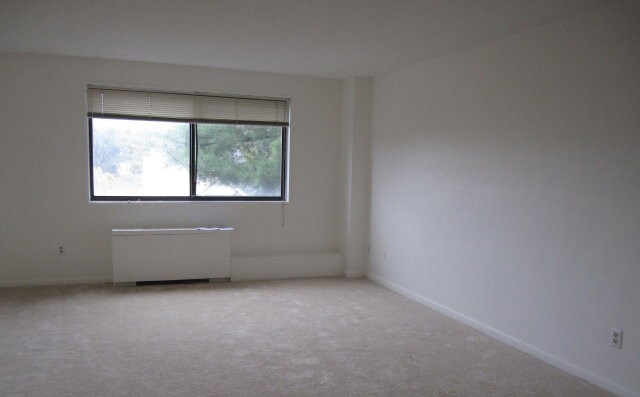 Building Photo - 3515 Washington Blvd