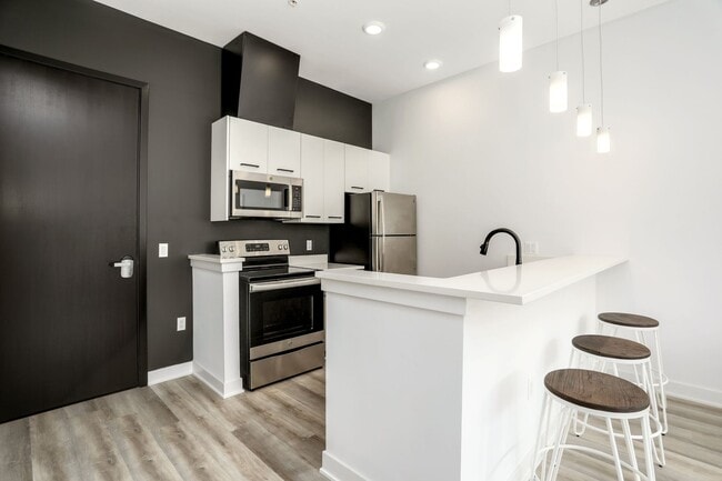 Interior Photo - The Roy