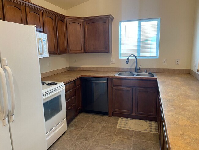 Foto del edificio - 1209 W Franklin St