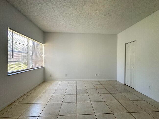 Foto del edificio - 891 Cypress Park Way