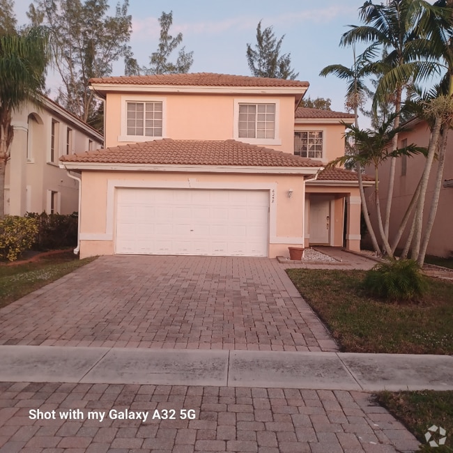 Building Photo - 6258 Adriatic Way
