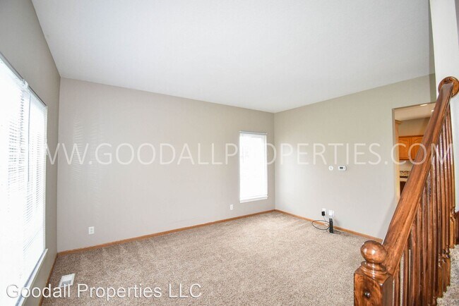 Building Photo - 5 br, 3.5 bath House - 1598 Nine Iron Dr