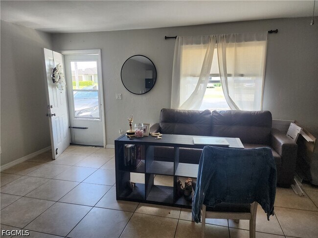 Foto del edificio - 4513 SW 8th Ct