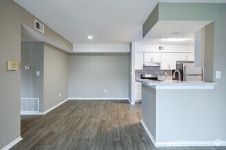 Interior Photo - Hamptons of Cloverlane Apartments
