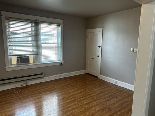 Building Photo - 4438 Kutztown Rd