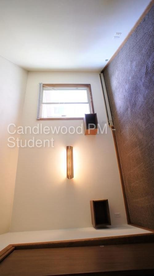 Building Photo - 301 Lindbergh Ave