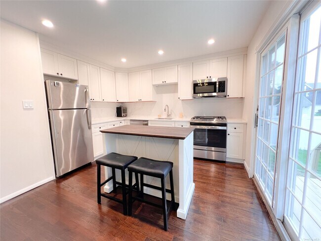 Foto del edificio - 309 Wicks Ave