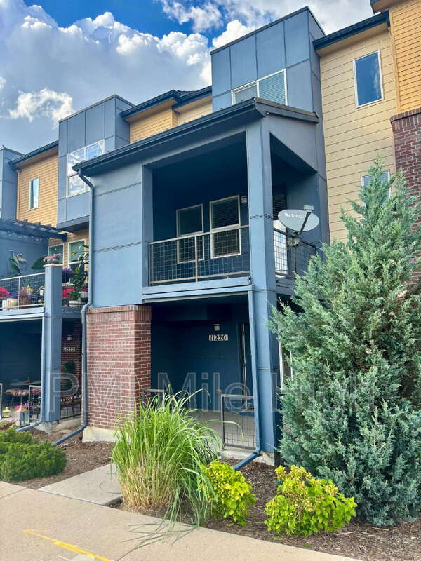 Foto del edificio - 11220 Uptown Ave
