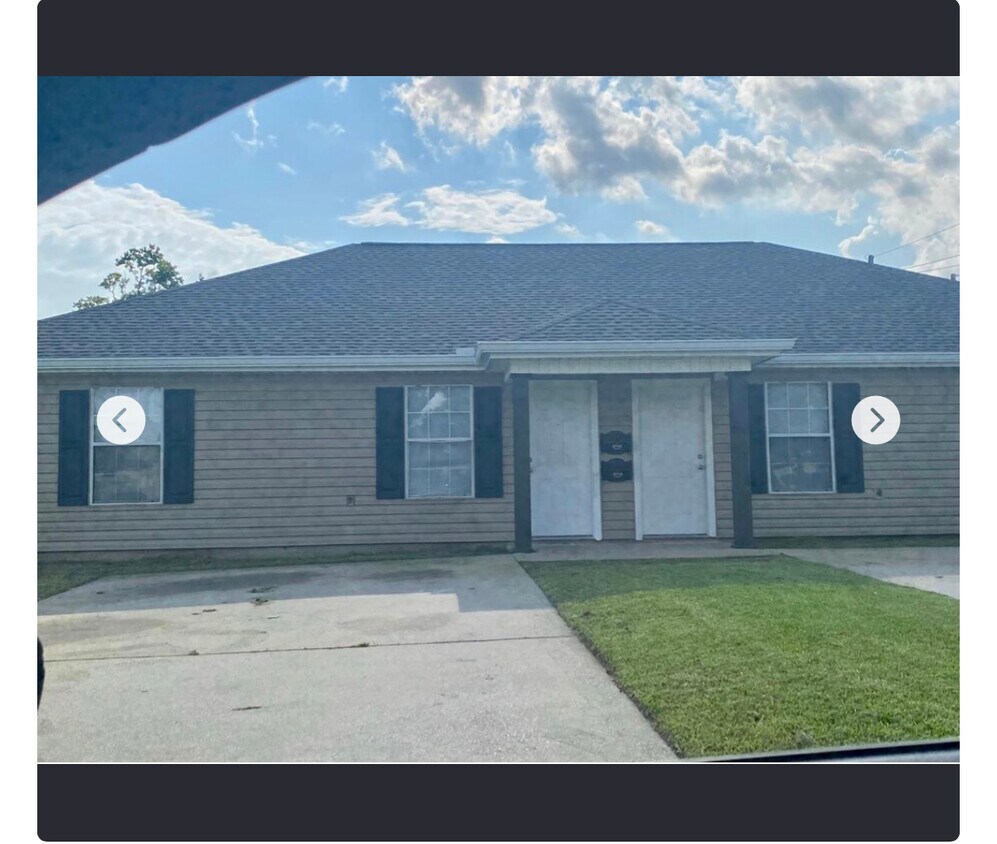 Primary Photo - 2702 Cypress St