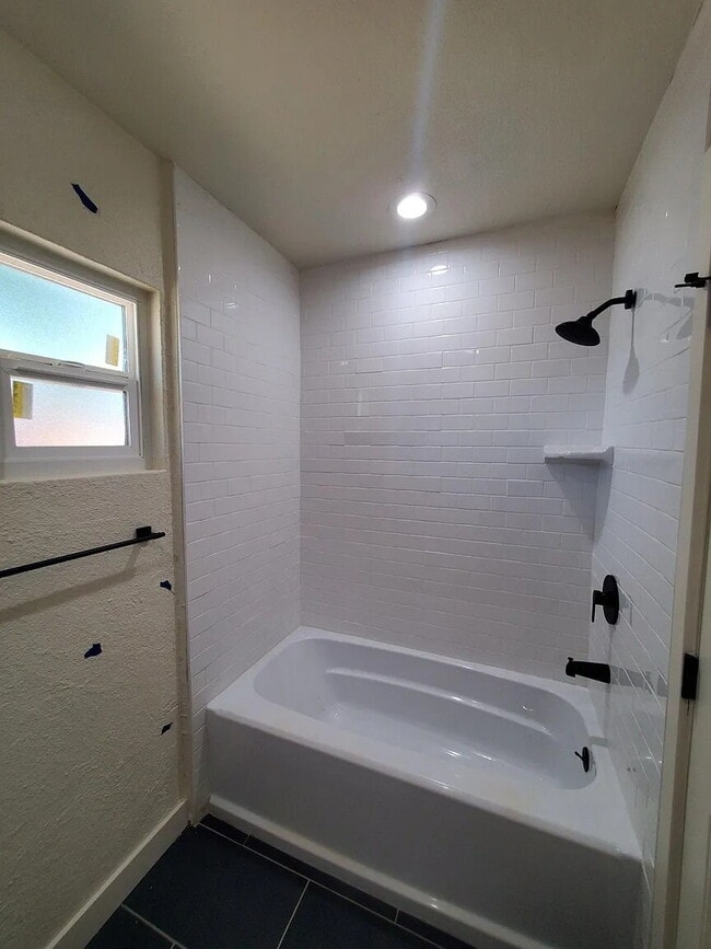 Building Photo - CHARMING 1-BEDROOM HOME NEAR DOWNTOWN GLENDALE