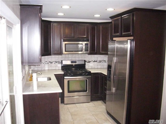 Foto del edificio - 6 Lake-Placid Ct