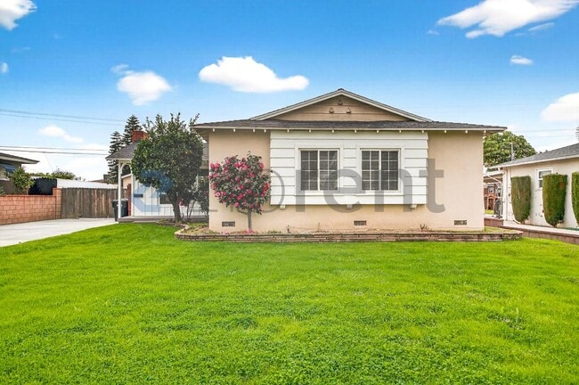 Building Photo - 1200 E Elgenia Ave