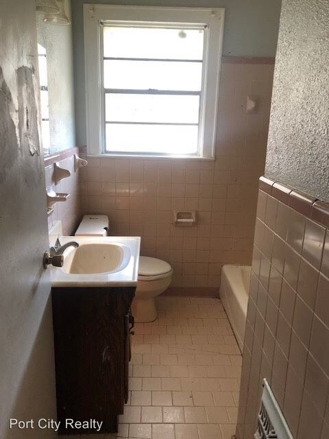 Building Photo - 2 br, 1 bath House - 3310 Midway