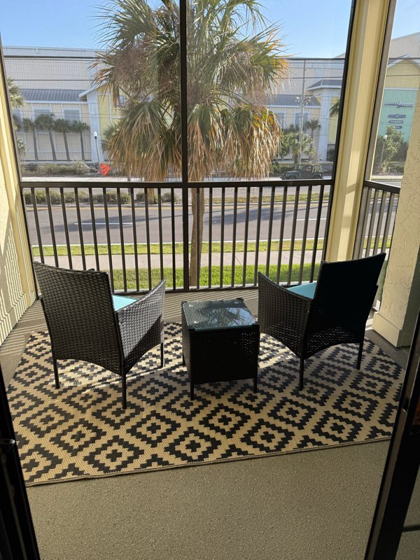Foto del edificio - 340 Causeway Blvd