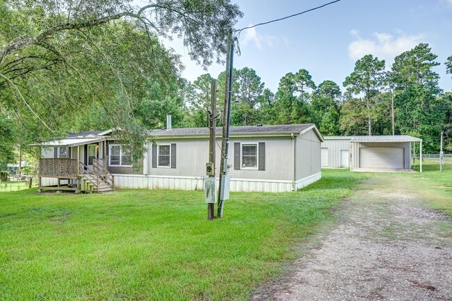 Building Photo - 418 County Rd 643