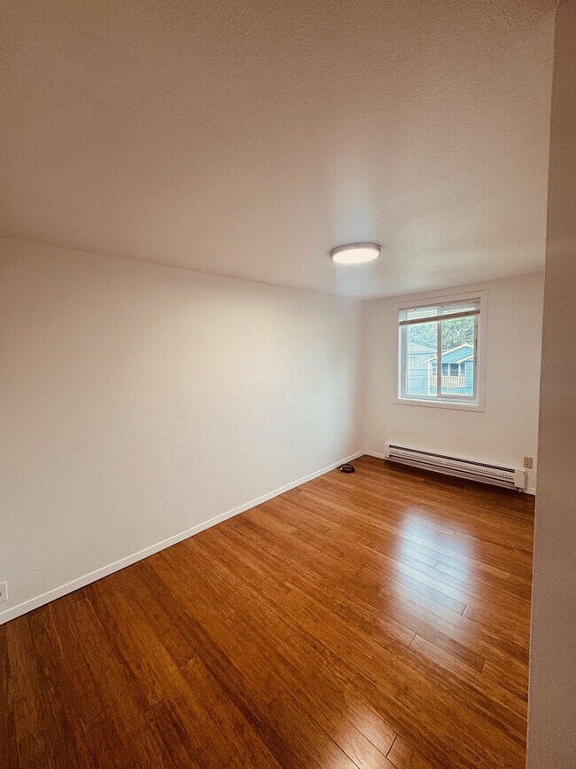 Foto del edificio - 718 21st Ave