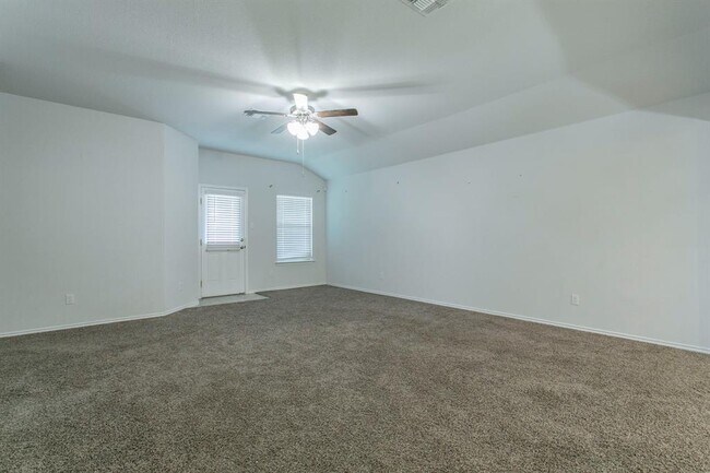 Foto del edificio - 117 Kinglet Dr