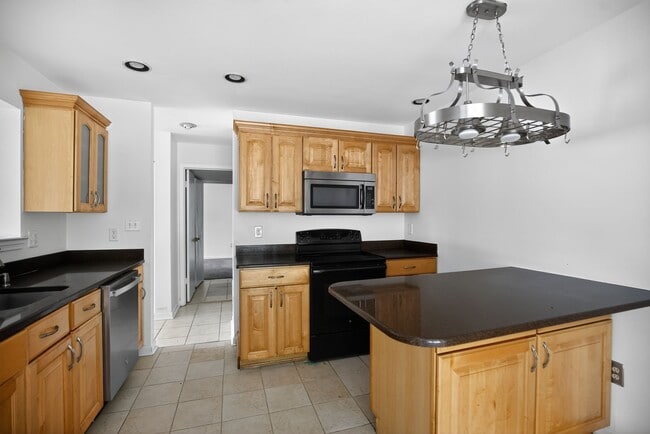 Building Photo - 8711 Gilly Way